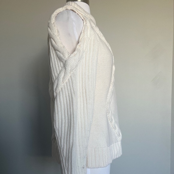 INTERMIX Elora Cold Shoulder Ivory Chunky Cable Knit Cutout Cocktail Sweater M - Picture 7 of 15